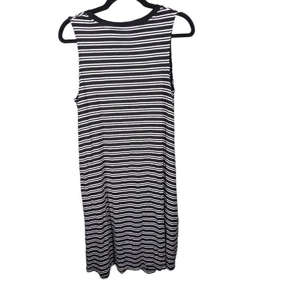 Time And Tru Women's Sleeveless Knit Stiped Black and White Dress W/pockets Size - Picture 2 of 4